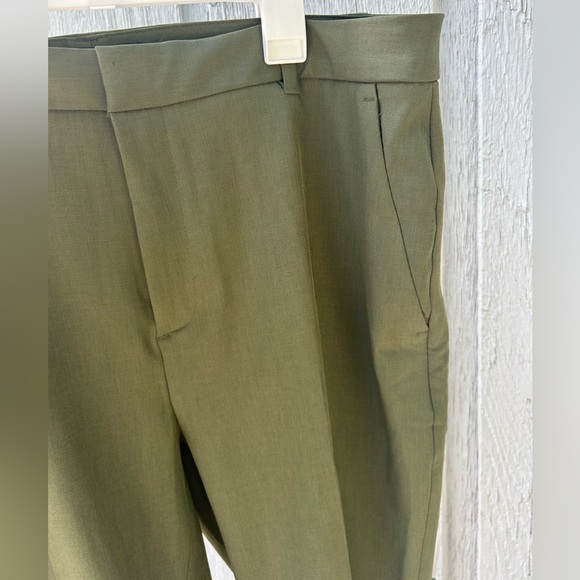 Banana Republic sculpted stretch Petite 14 - Picture 3 of 3